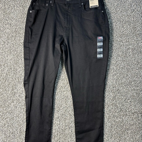 NWT women’s Levi’s black high rise skinny jeans SZ 16 short - Picture 4 of 9